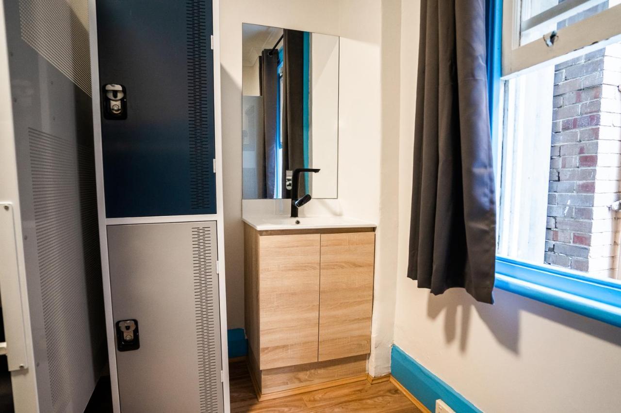 Mad Monkey Potts Point Hostel Sydney Exterior photo