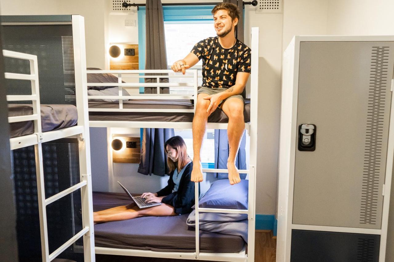 Mad Monkey Potts Point Hostel Sydney Exterior photo