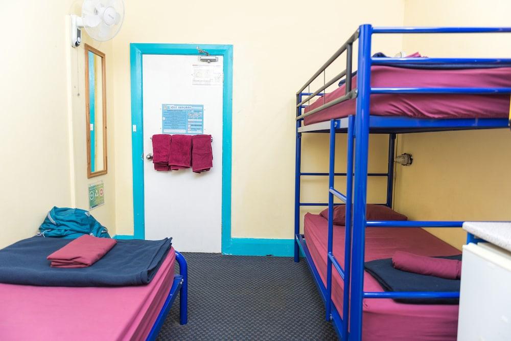 Mad Monkey Potts Point Hostel Sydney Exterior photo